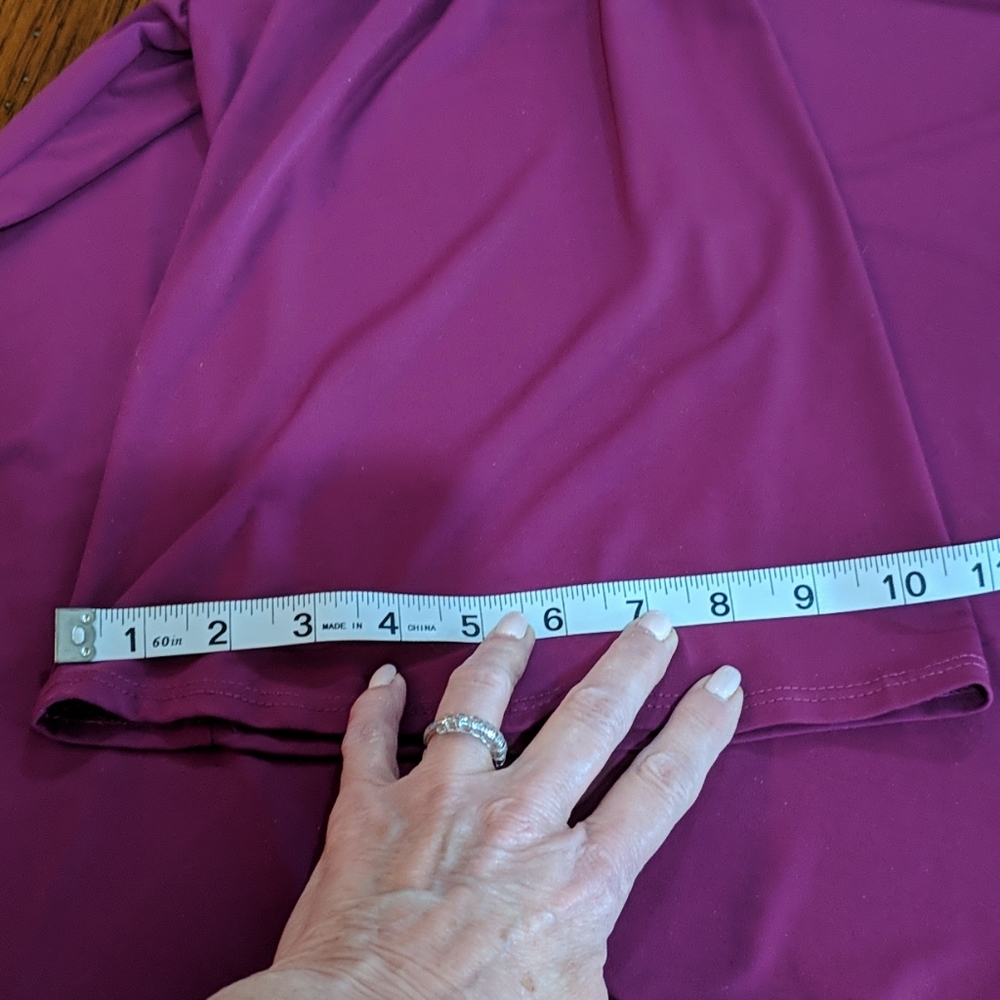 Cold Shoulder-L--NWOT - Picture 10 of 11